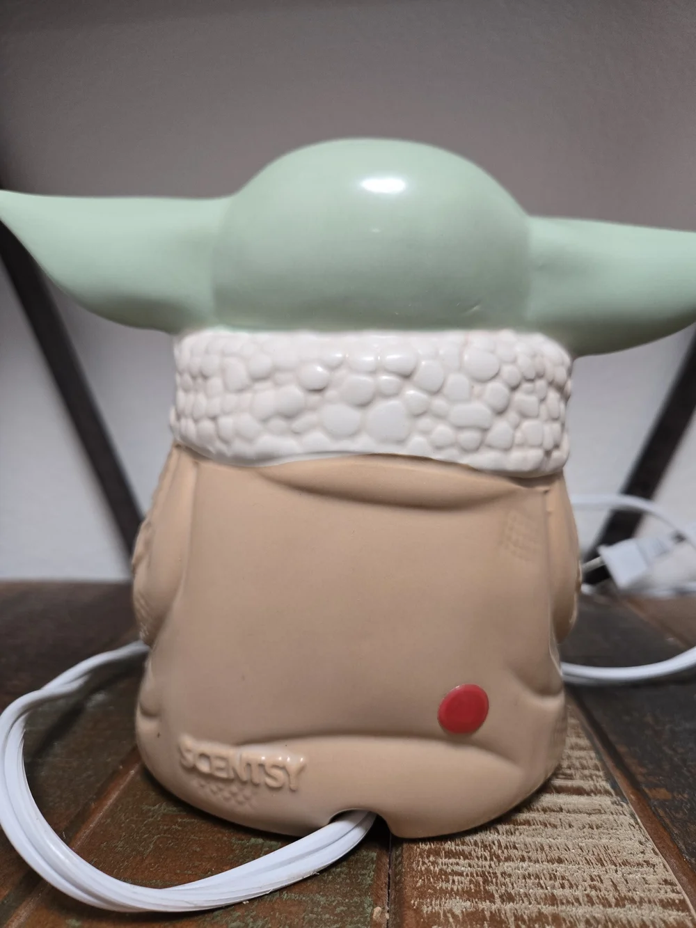 Scentsy Green and Tan Baby Yoda Ceramic Wax Warmer